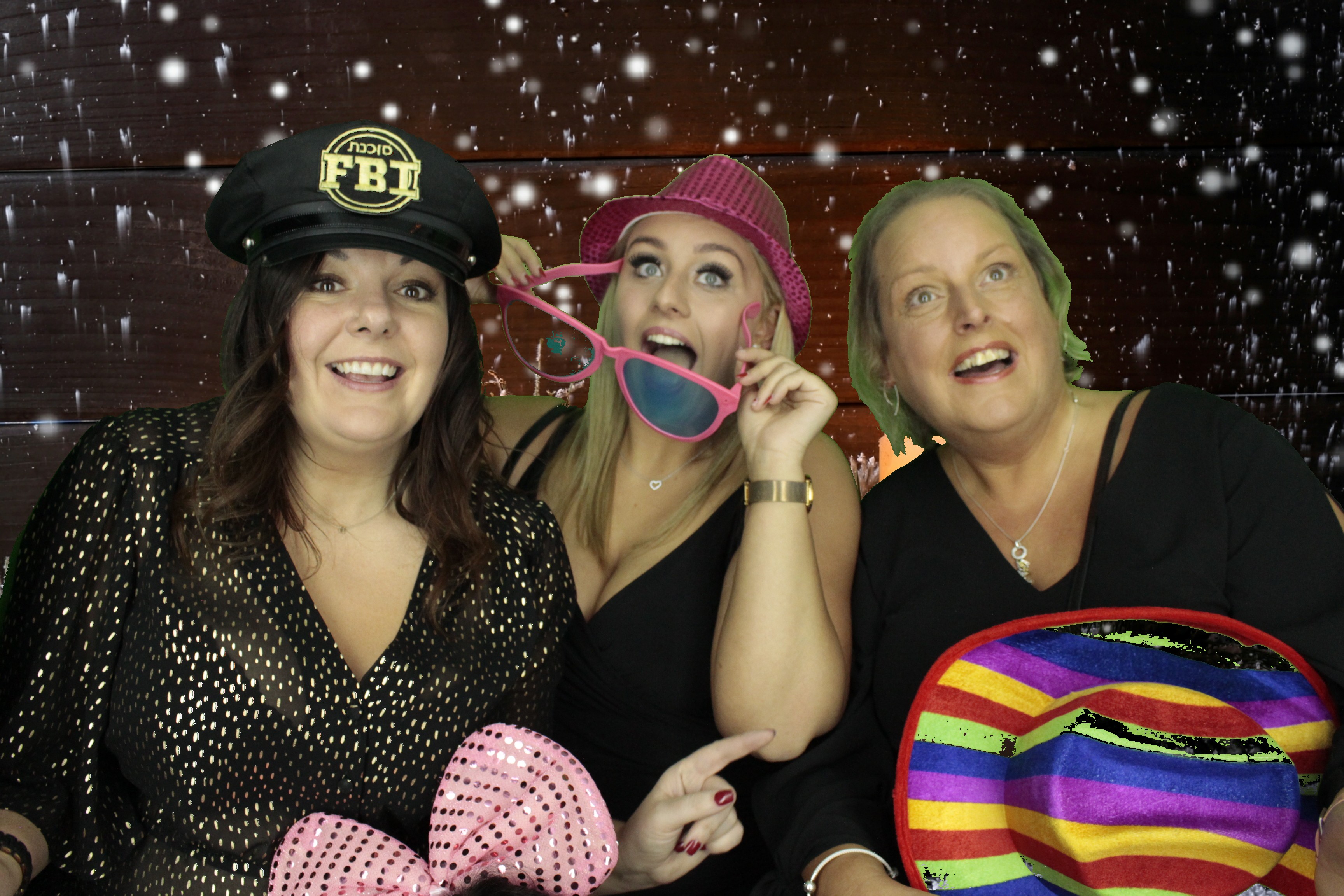 Ocean Network Express Christmas Party 2019 | View more photos from the event at gallery.myphotoboothexperience.co.uk/u/MyPhotoBoothExperienceLtd/Ocean-Network-Express-Christmas-Party-2019